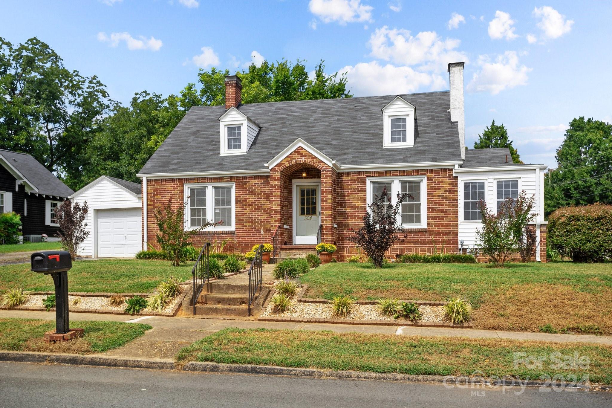 304 Hillcrest Drive Lexington NC 27292