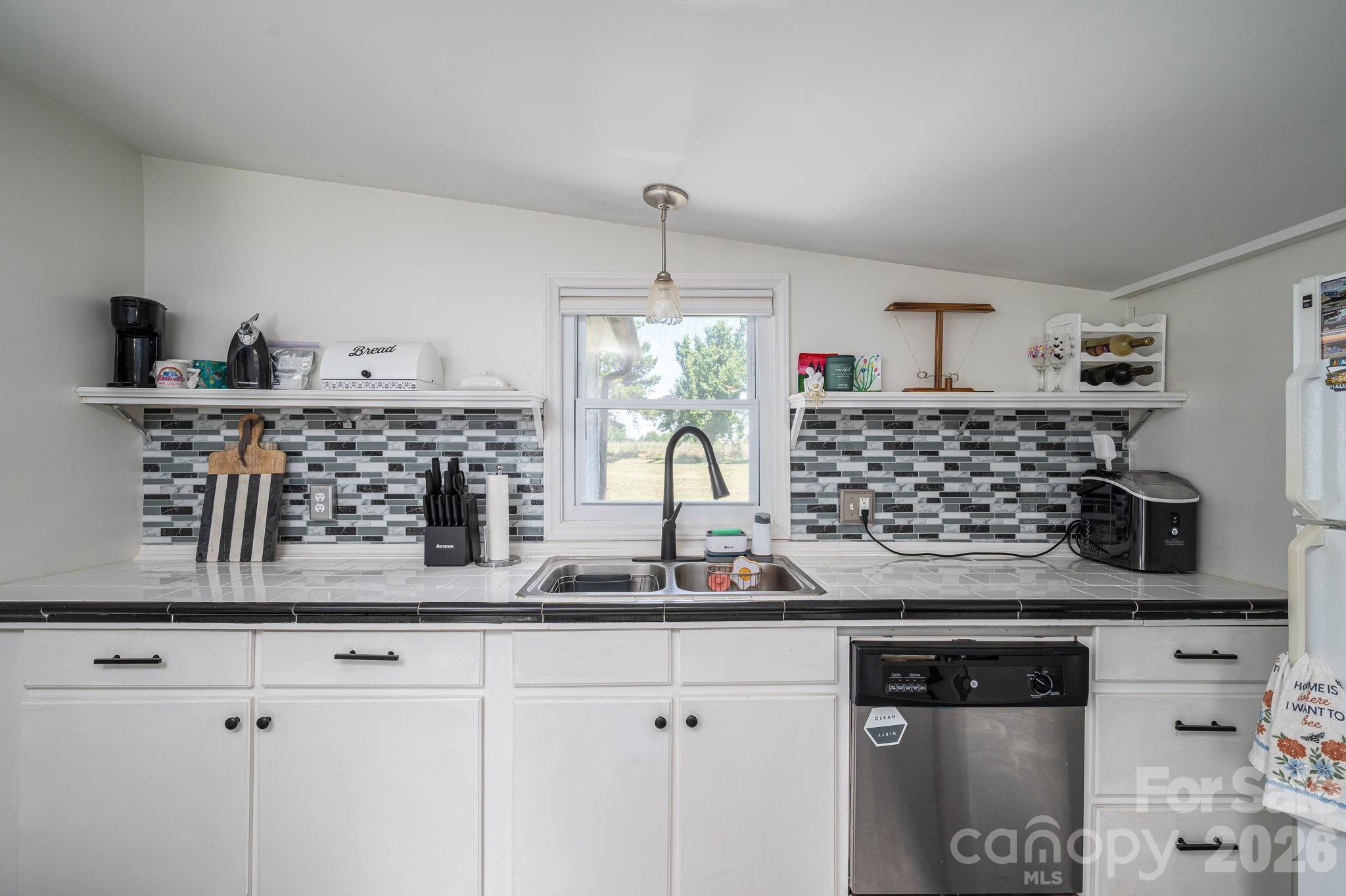 2024 Willis Road Vale NC 28168