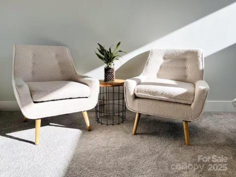 1061 Riverside Drive Asheville NC 28804