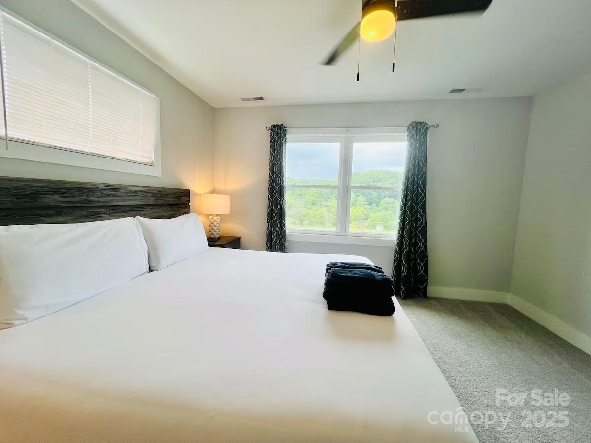 1061 Riverside Drive Asheville NC 28804