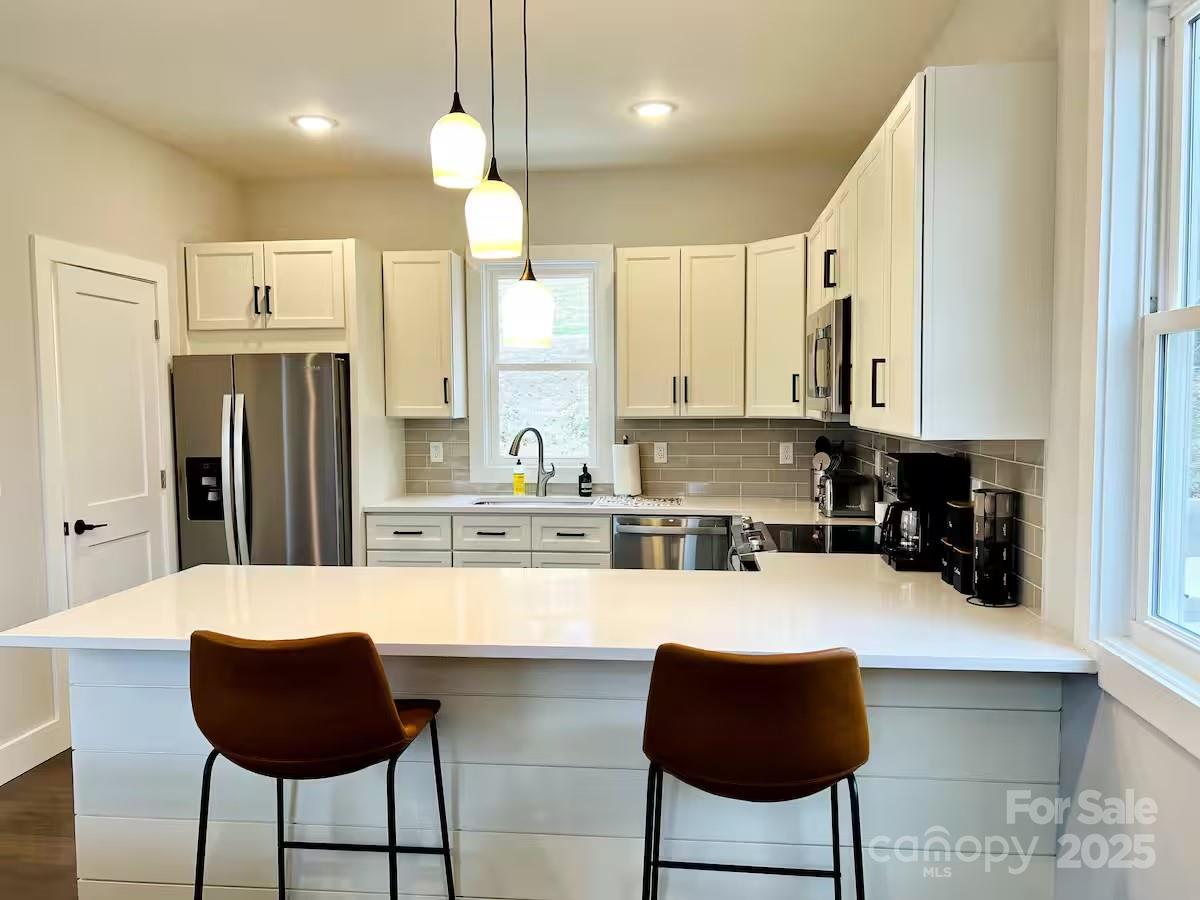 1061 Riverside Drive Asheville NC 28804