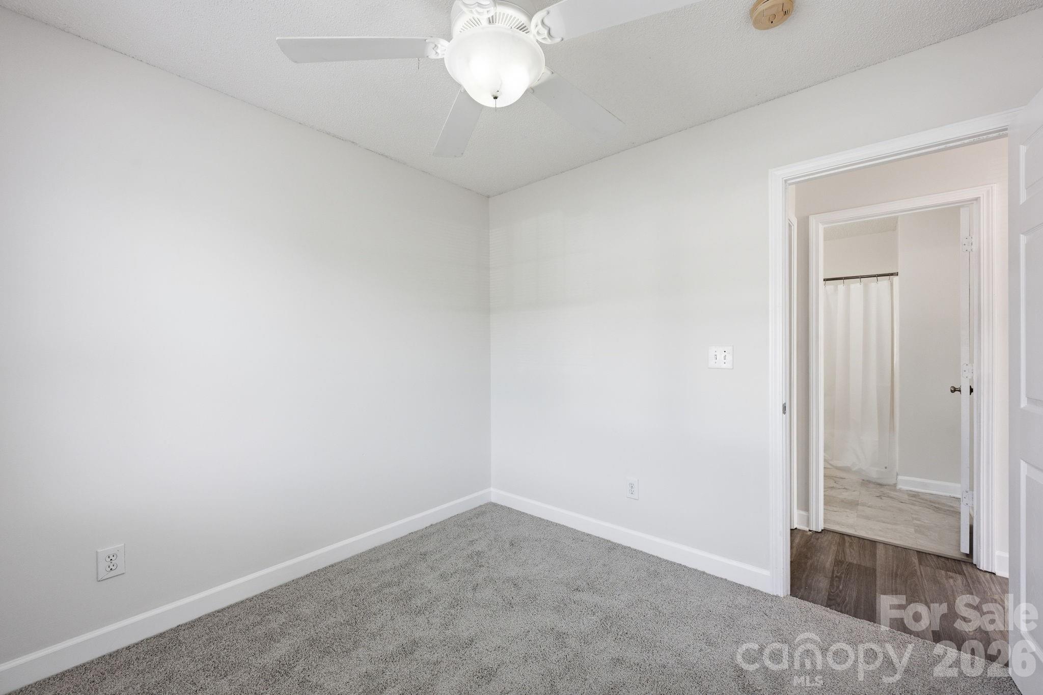 915 Barracuda Avenue Statesville NC 28677
