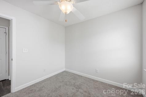 915 Barracuda Avenue Statesville NC 28677