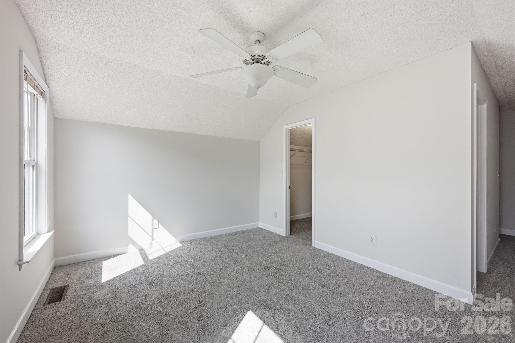 915 Barracuda Avenue Statesville NC 28677