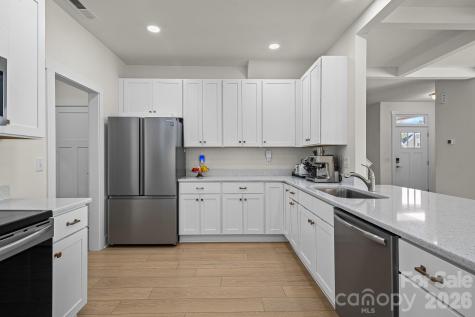 55 N Christie Court Fletcher NC 28732