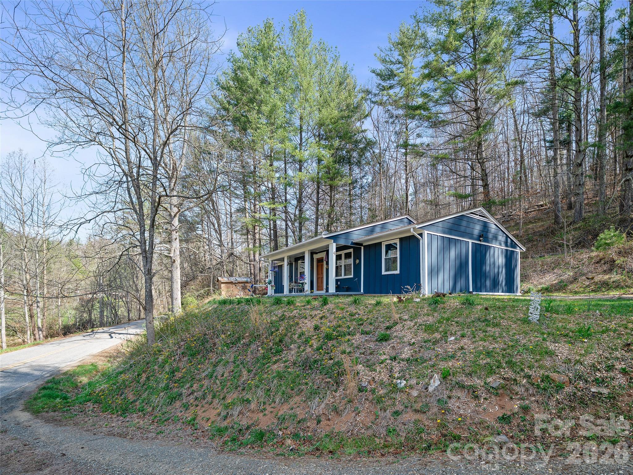 1280 Old Mine Fork Road Burnsville NC 28714