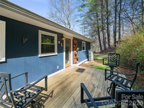 1280 Old Mine Fork Road Burnsville NC 28714