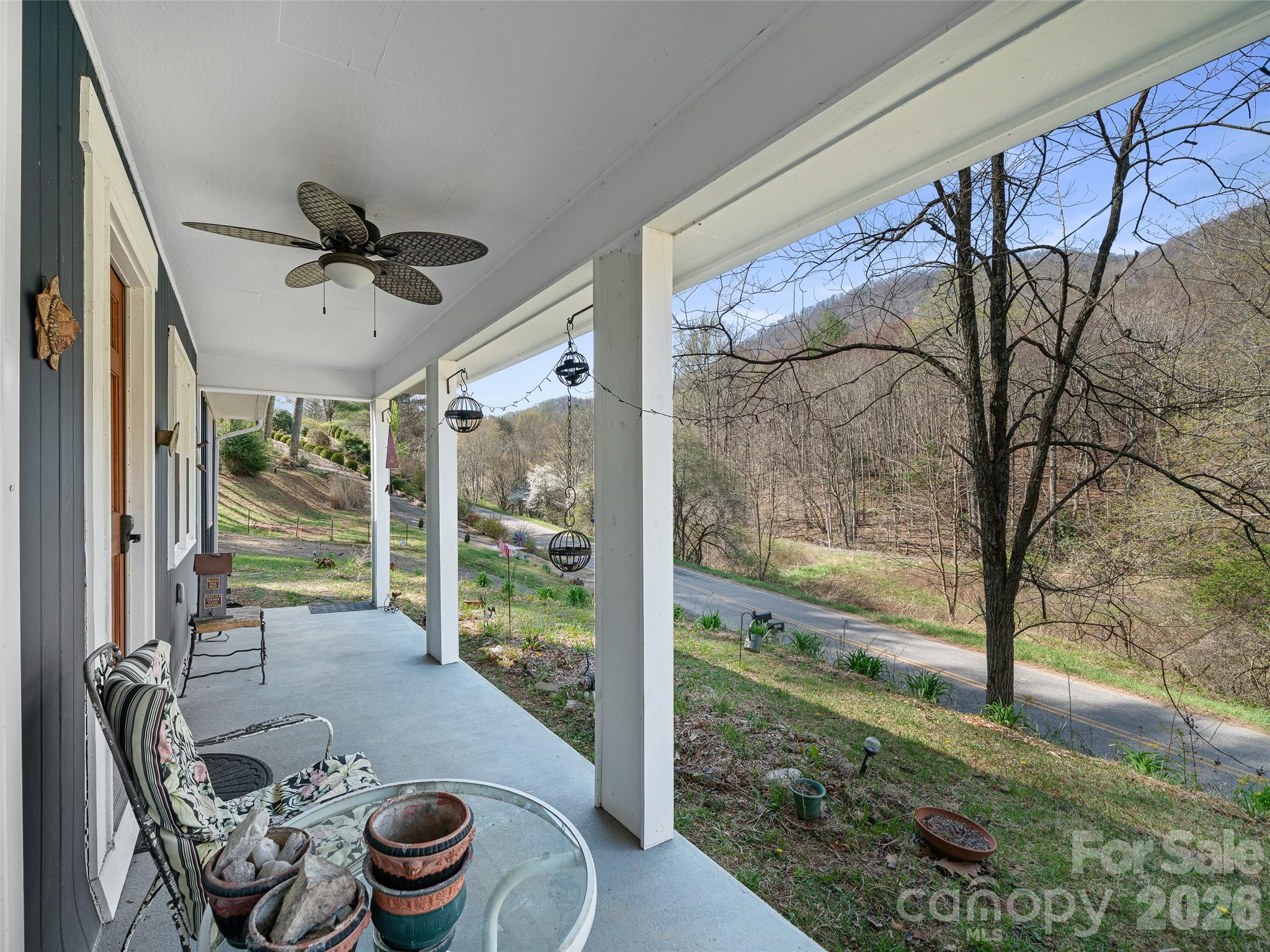 1280 Old Mine Fork Road Burnsville NC 28714