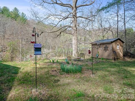 1280 Old Mine Fork Road Burnsville NC 28714