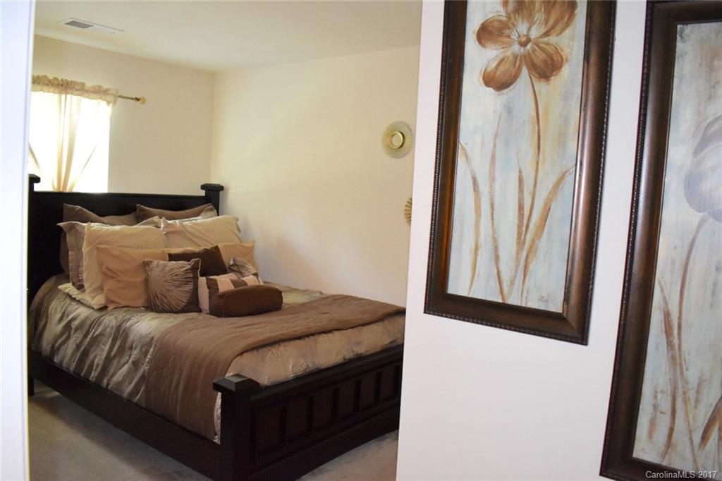 2419 Silverthorn Drive Charlotte NC 28273