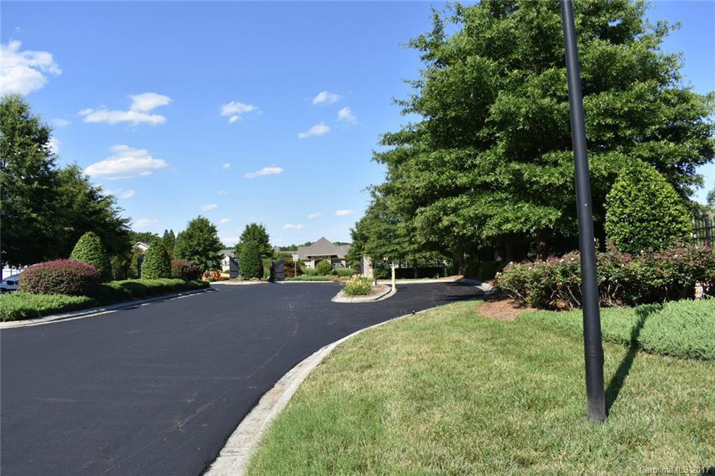 2419 Silverthorn Drive Charlotte NC 28273