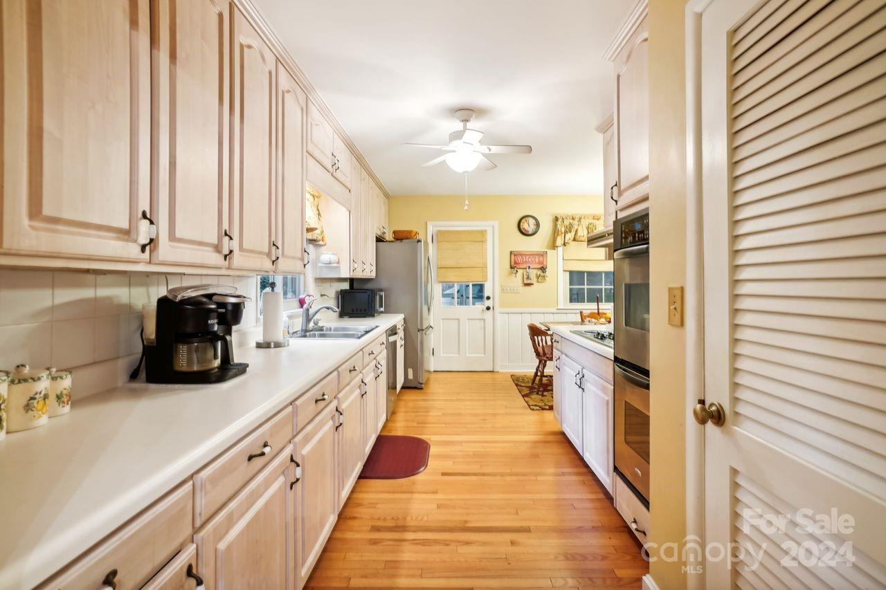 4235 Kingswood Road Charlotte NC 28226