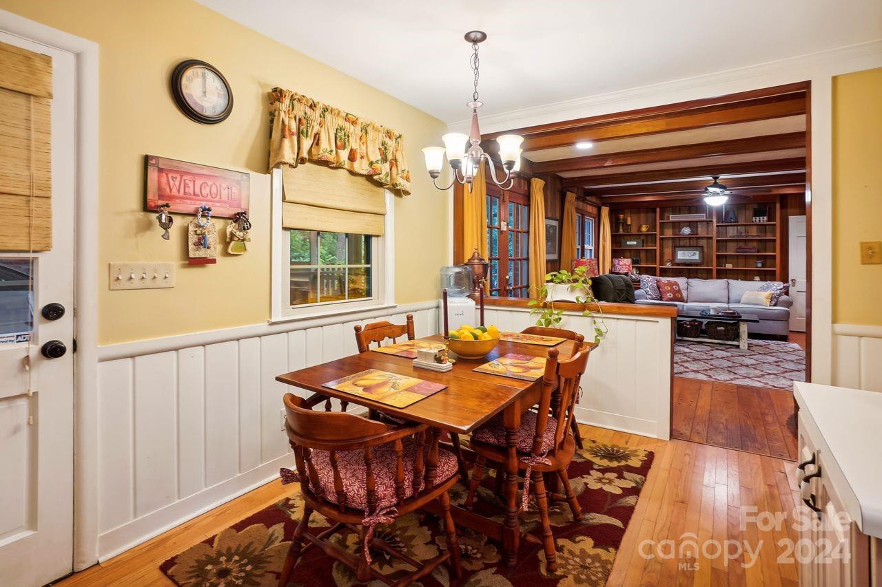 4235 Kingswood Road Charlotte NC 28226