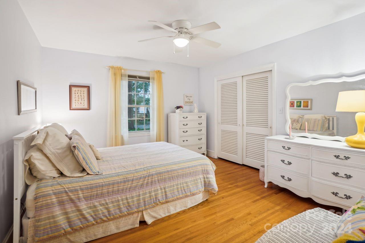 4235 Kingswood Road Charlotte NC 28226