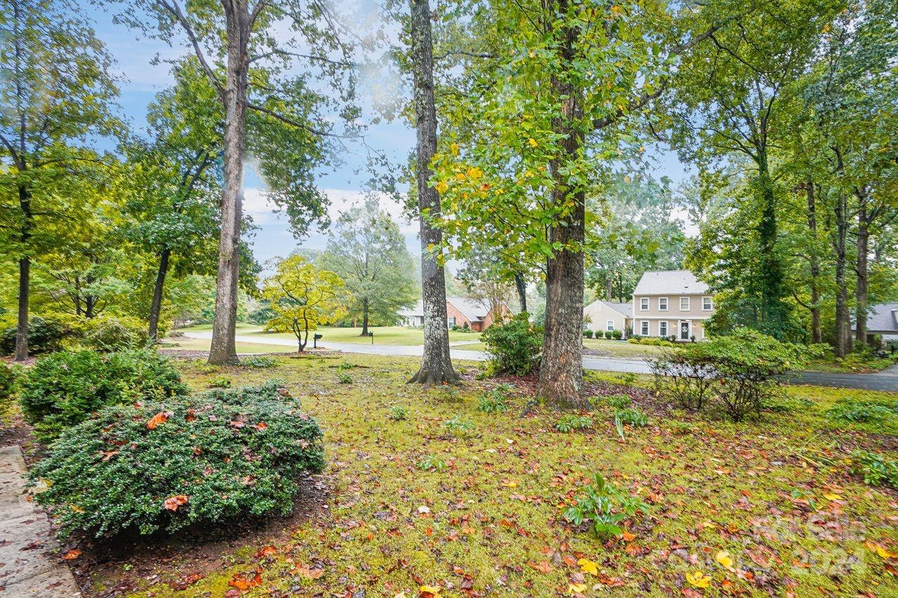 4235 Kingswood Road Charlotte NC 28226