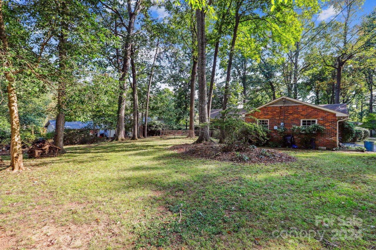 4235 Kingswood Road Charlotte NC 28226