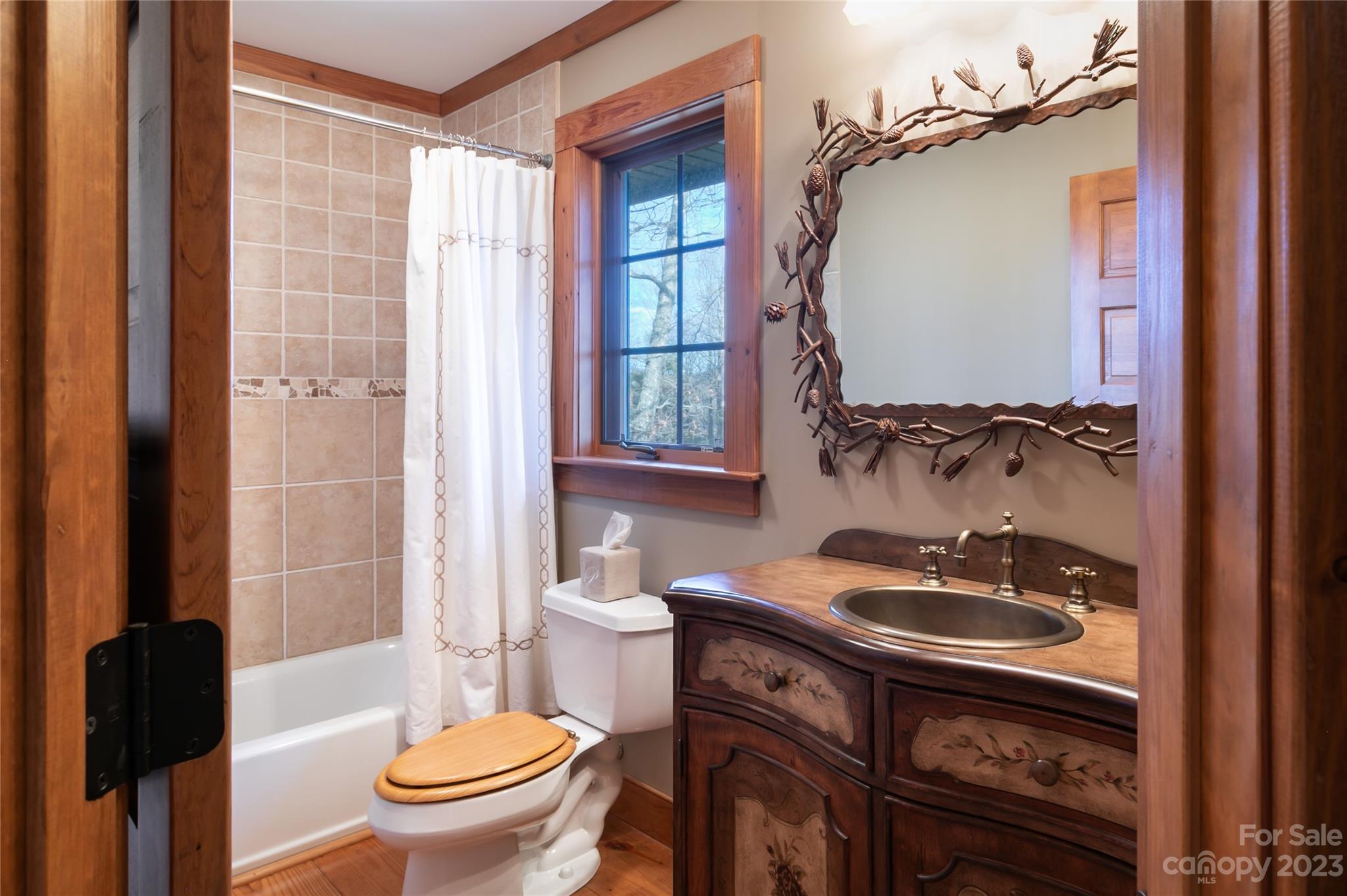 536 Hawk Mountain Road Lake Toxaway NC 28747