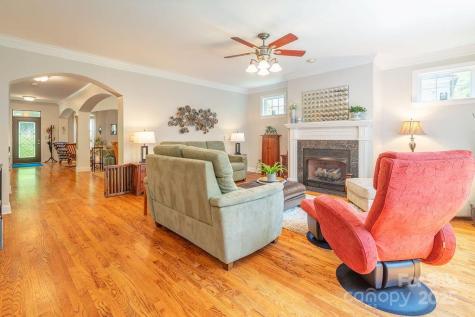 224 Fennel Dun Circle Biltmore Lake NC 28715