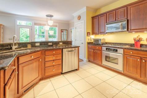 224 Fennel Dun Circle Biltmore Lake NC 28715