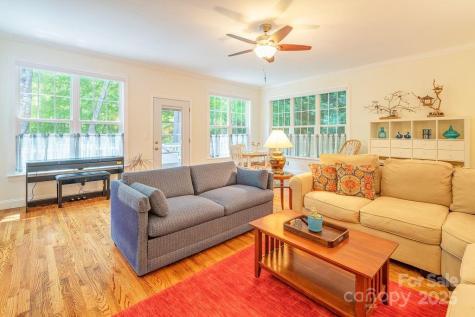 224 Fennel Dun Circle Biltmore Lake NC 28715