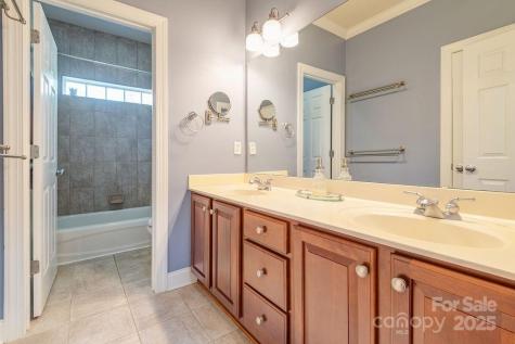 224 Fennel Dun Circle Biltmore Lake NC 28715