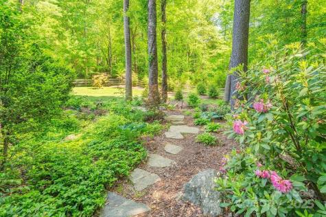 224 Fennel Dun Circle Biltmore Lake NC 28715