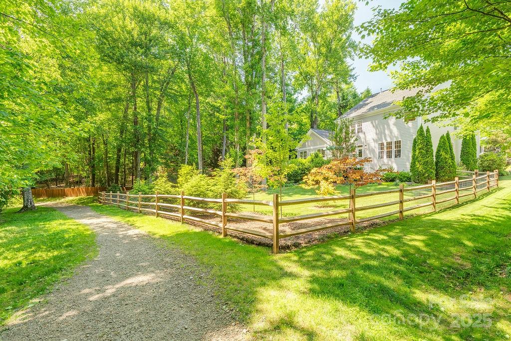 224 Fennel Dun Circle Biltmore Lake NC 28715