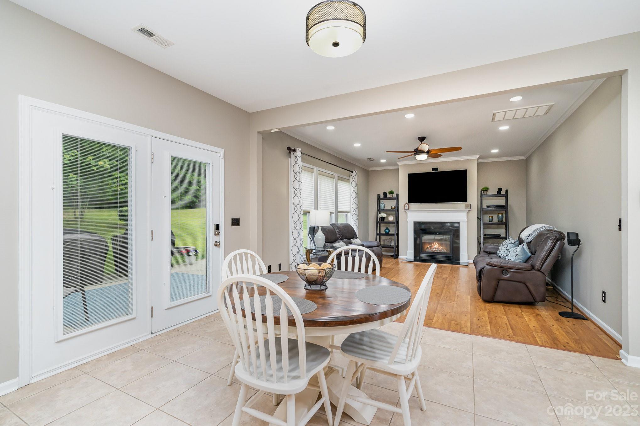10004 Seven Oaks Drive Charlotte NC 28215