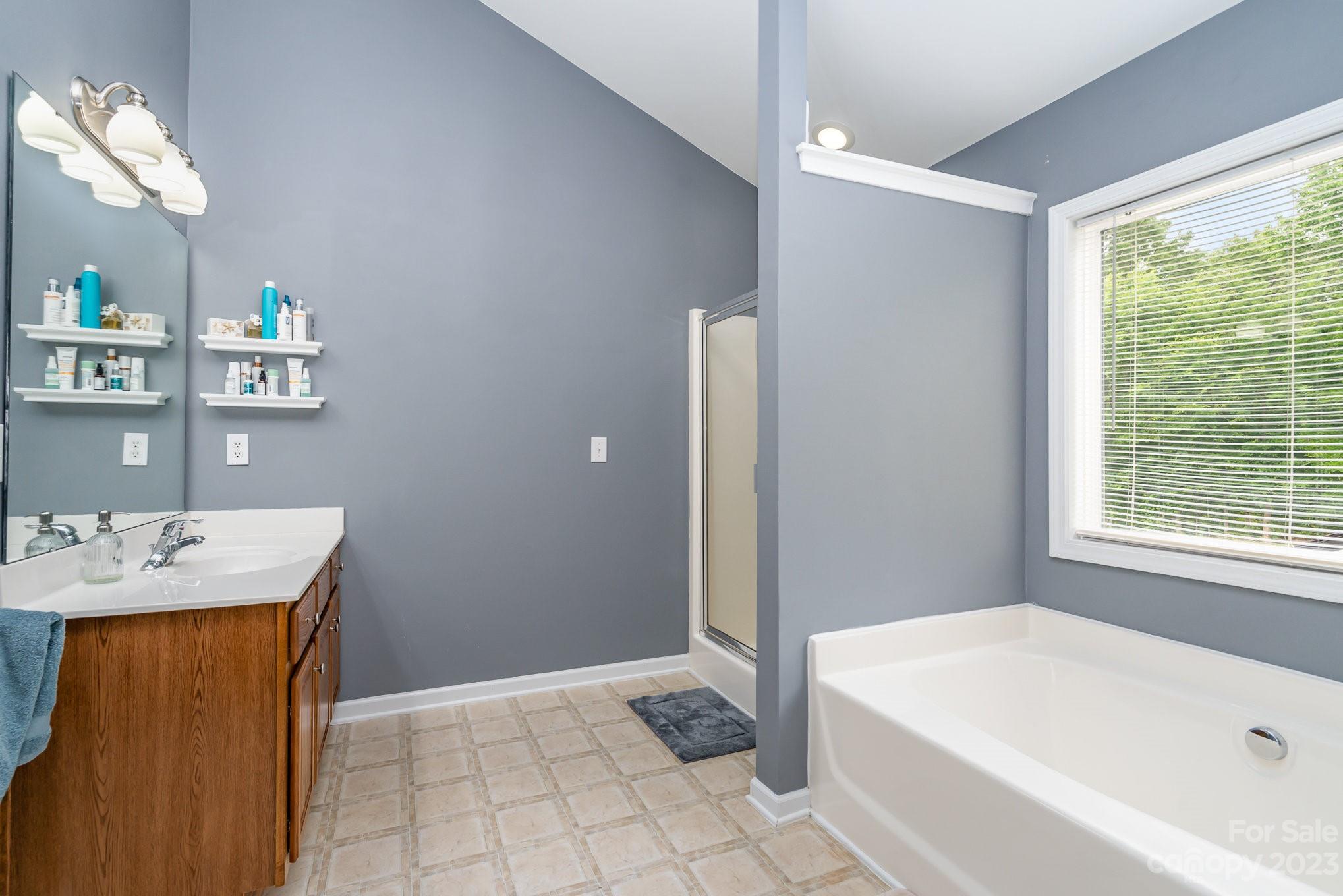 10004 Seven Oaks Drive Charlotte NC 28215