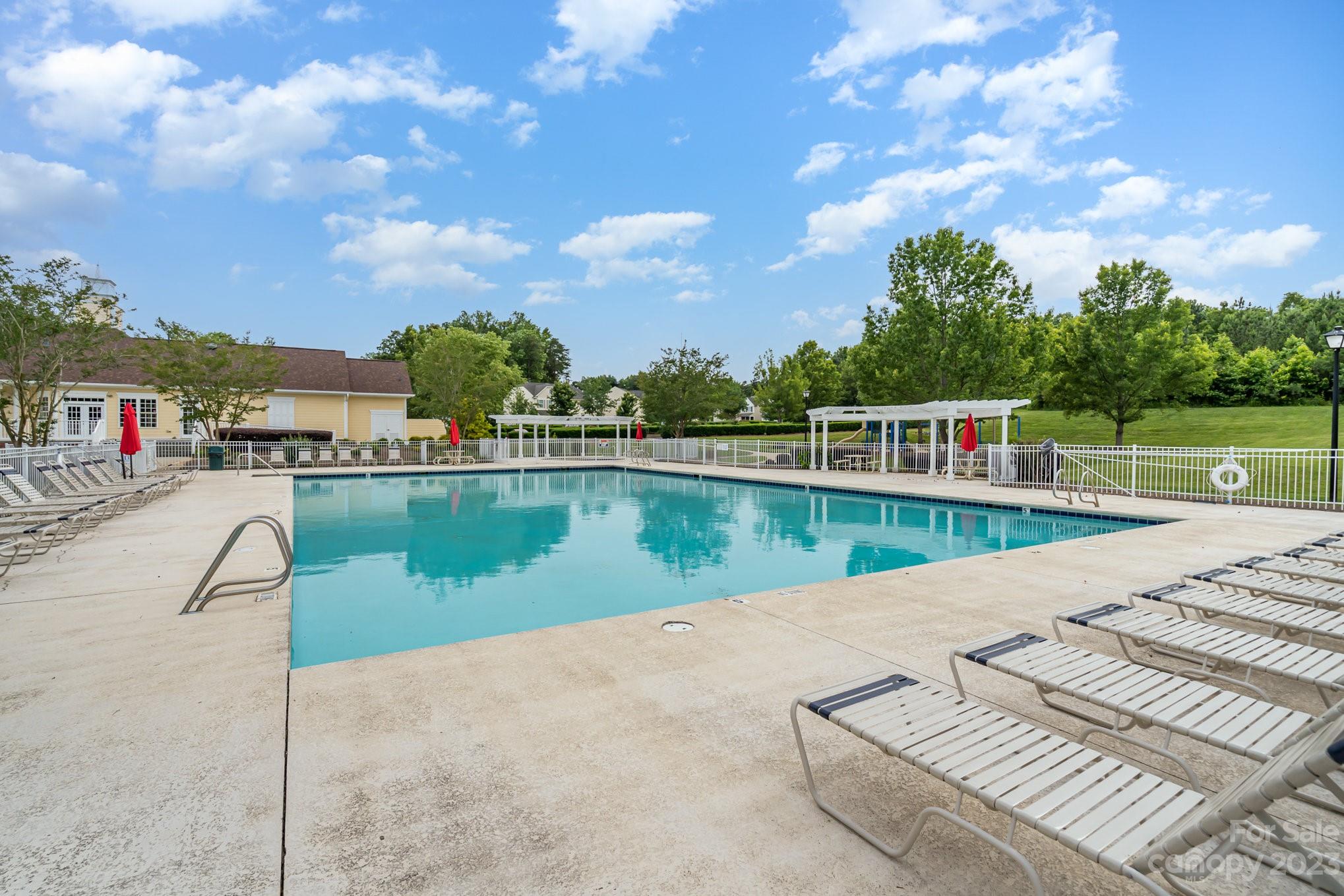 10004 Seven Oaks Drive Charlotte NC 28215