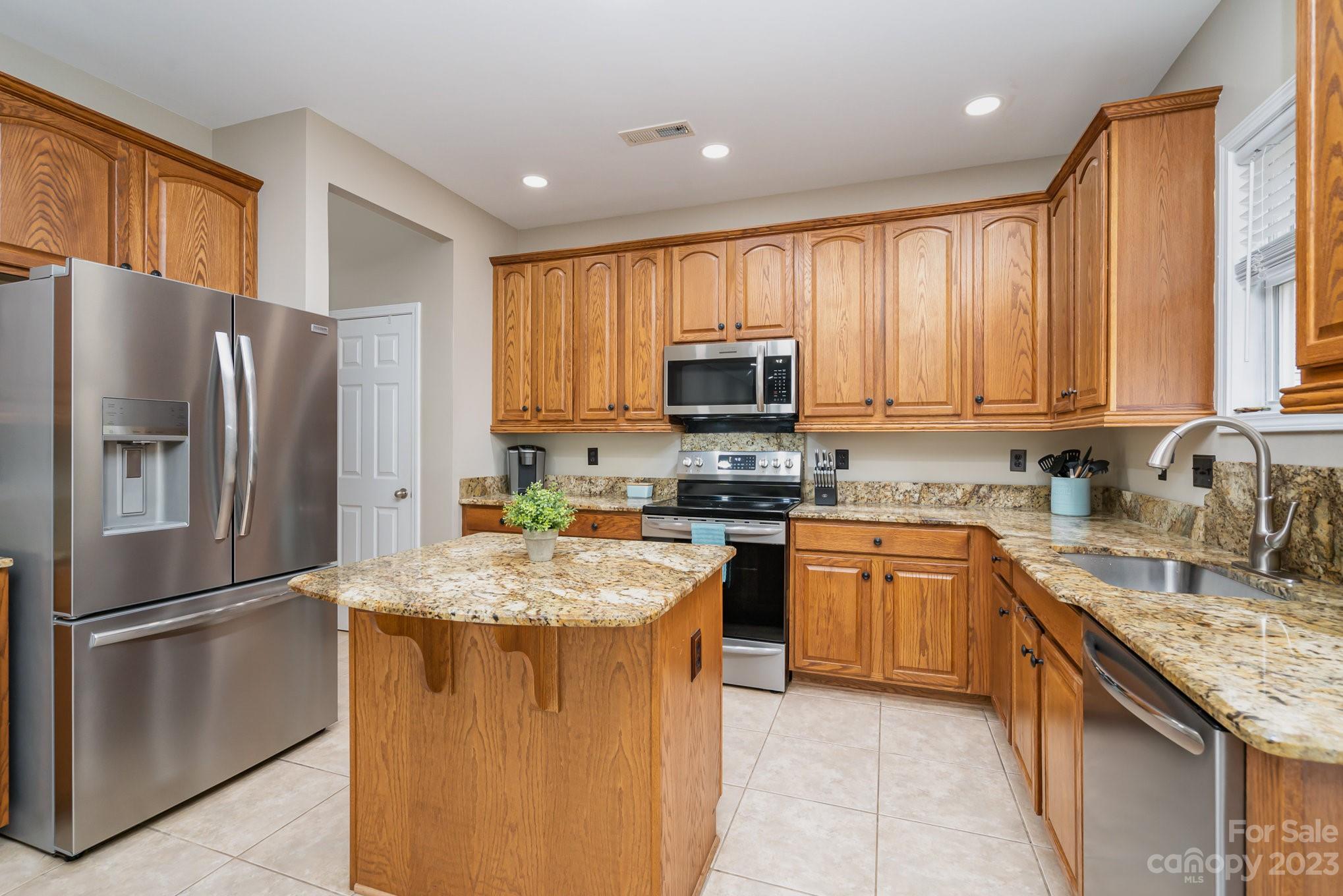 10004 Seven Oaks Drive Charlotte NC 28215