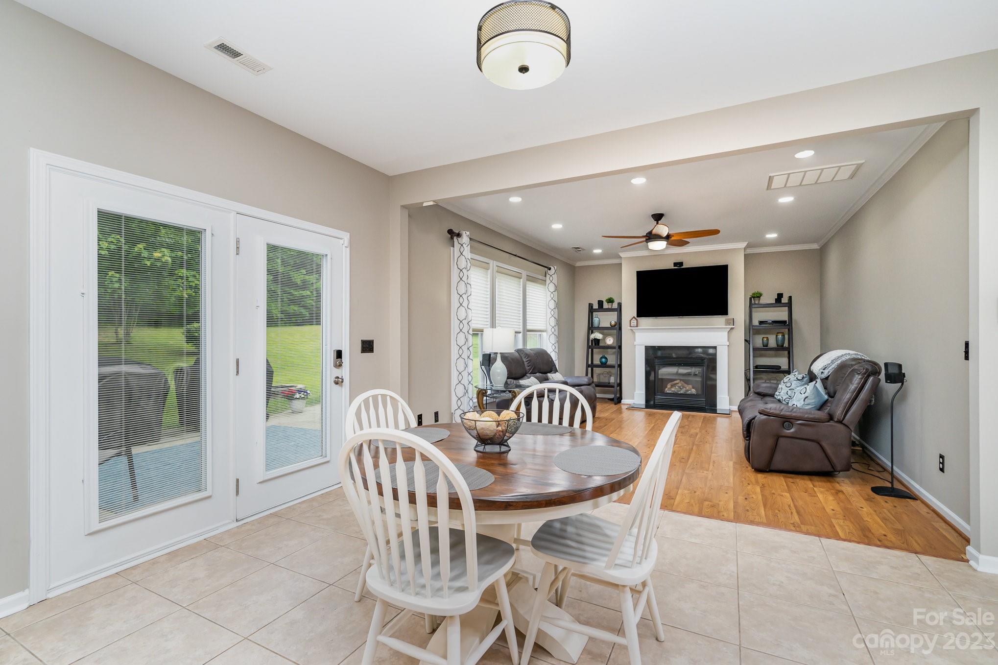 10004 Seven Oaks Drive Charlotte NC 28215