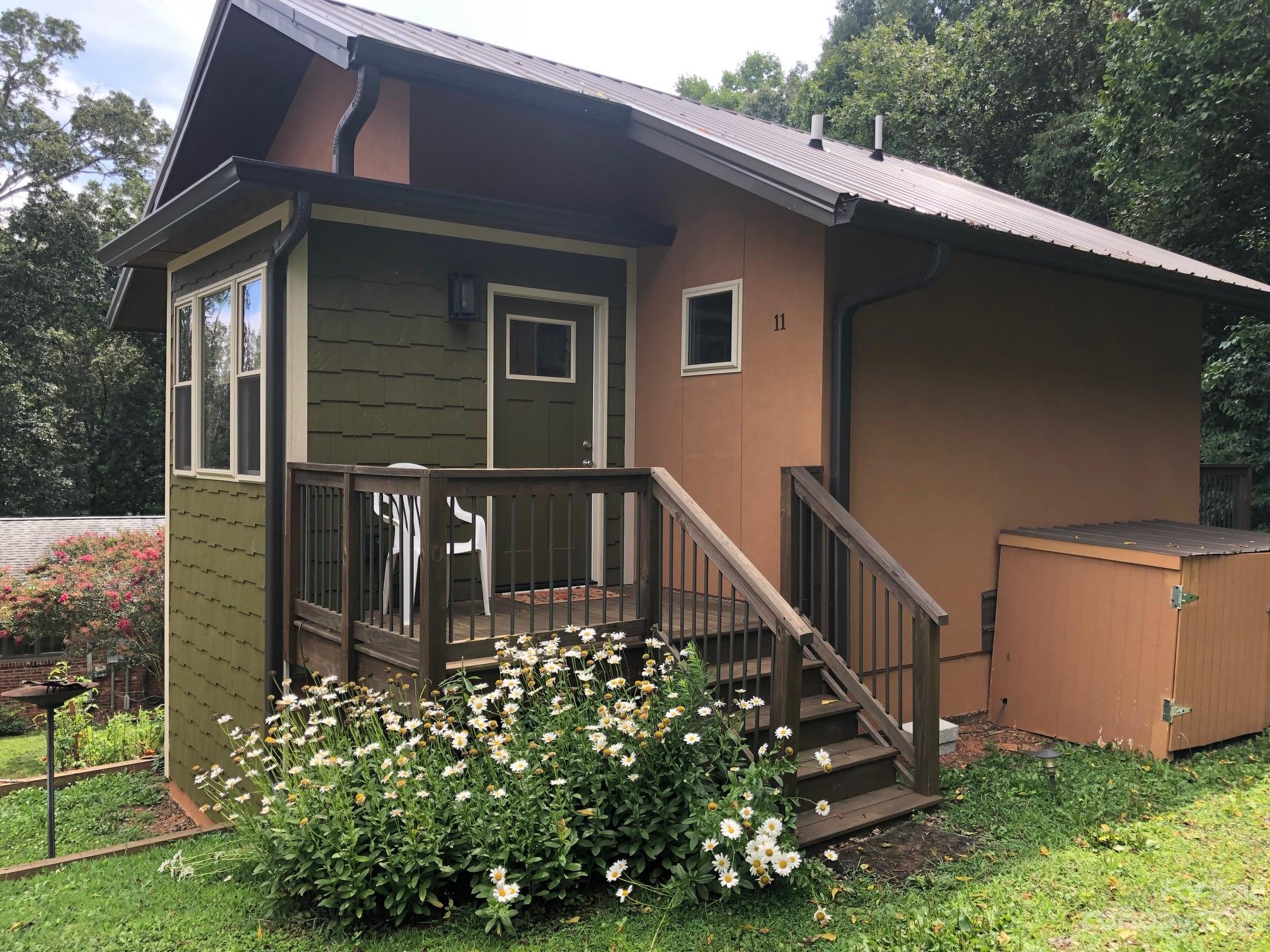 11 Wellspring Lane Asheville NC 28806