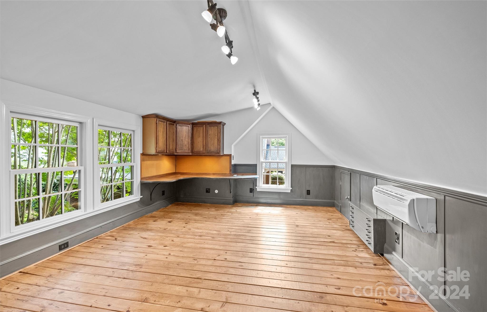 2544 Roswell Avenue Charlotte NC 28209