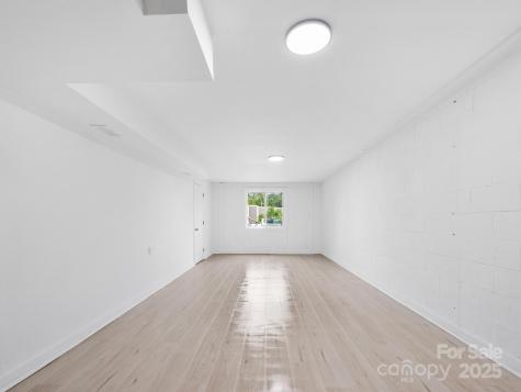28 Pine Lane Asheville NC 28806