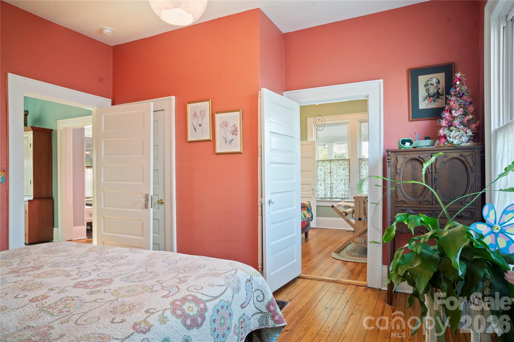 416 3rd Avenue W Hendersonville NC 28739