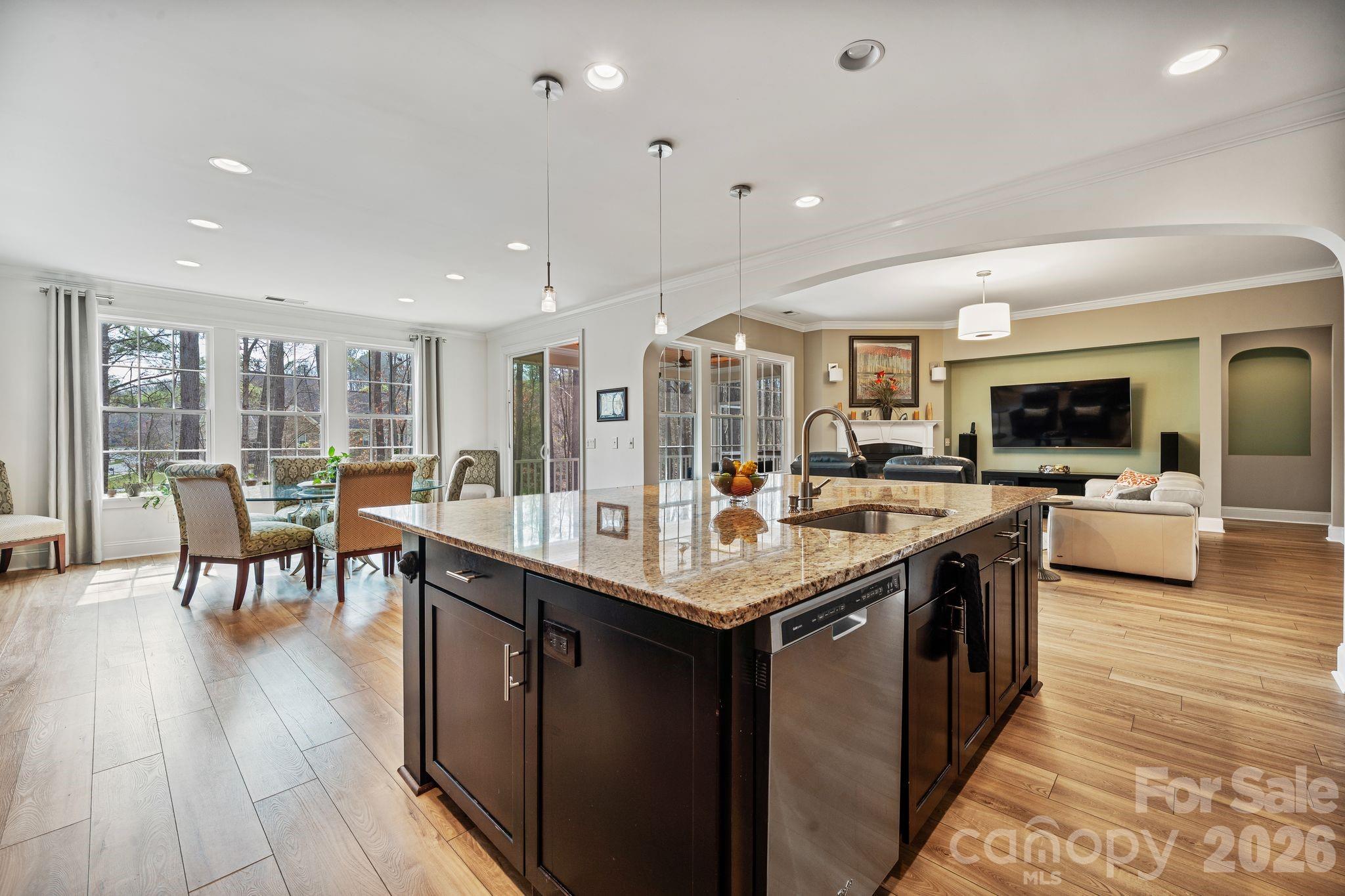 2404 Island Lake Drive Charlotte NC 28214