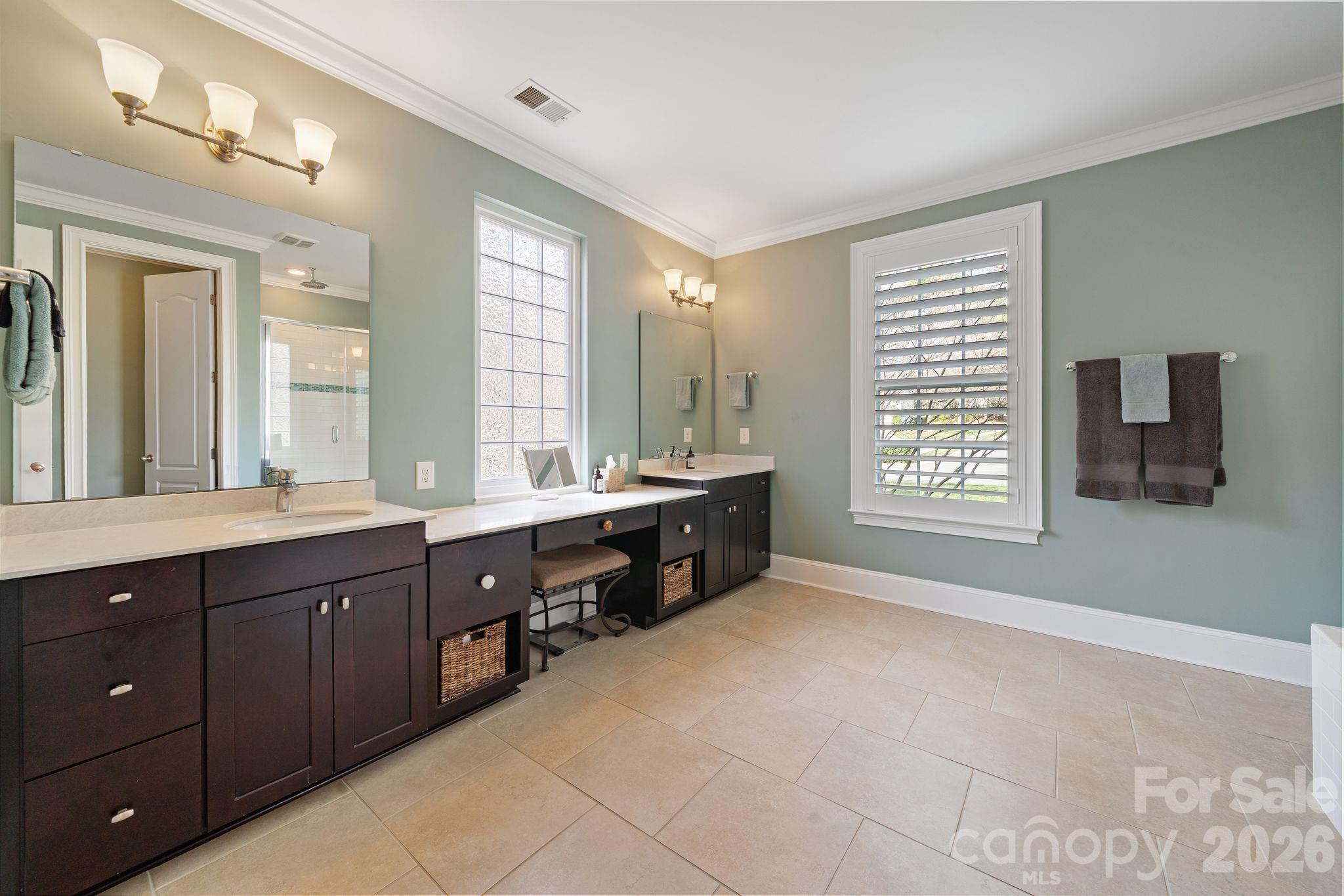2404 Island Lake Drive Charlotte NC 28214