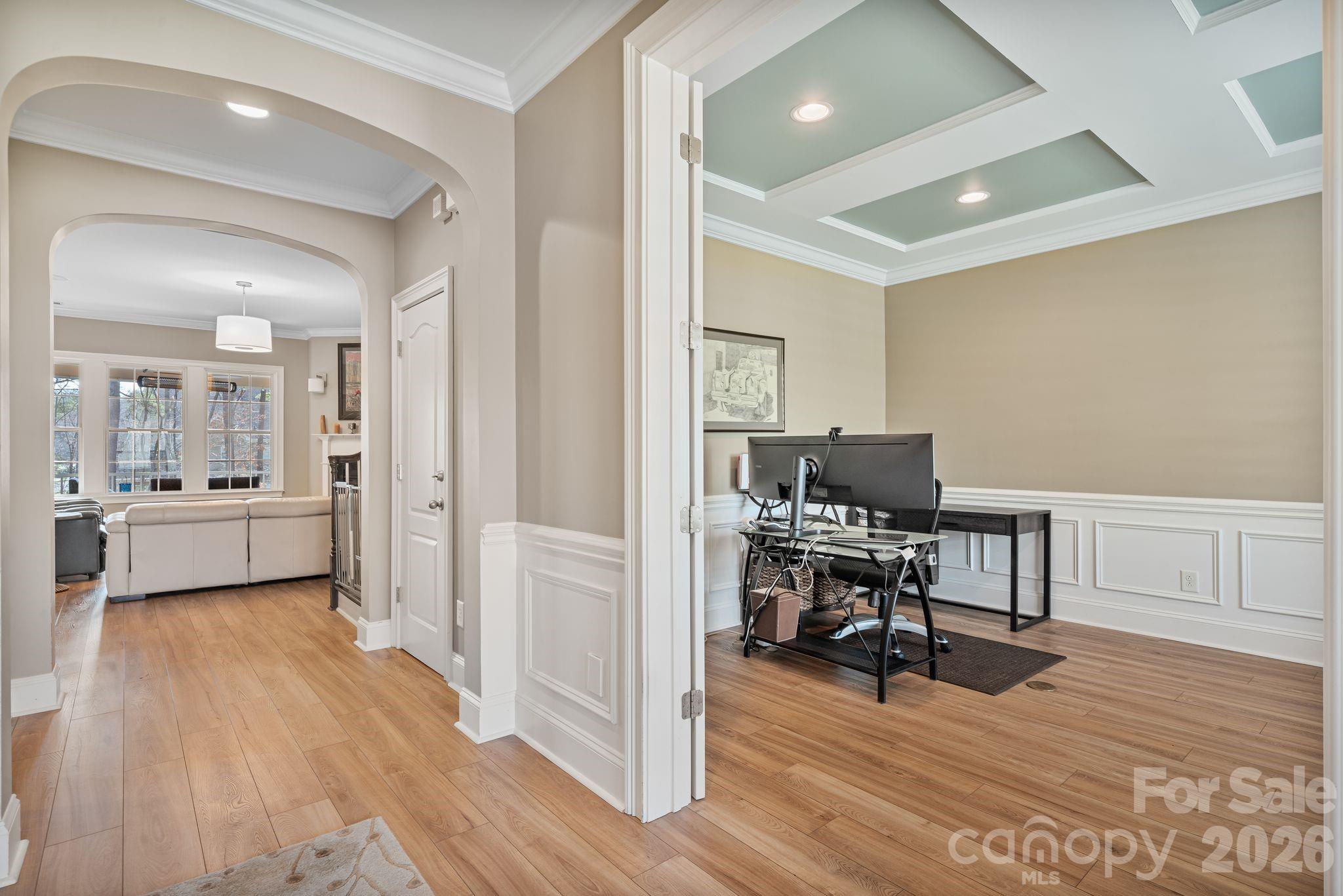 2404 Island Lake Drive Charlotte NC 28214