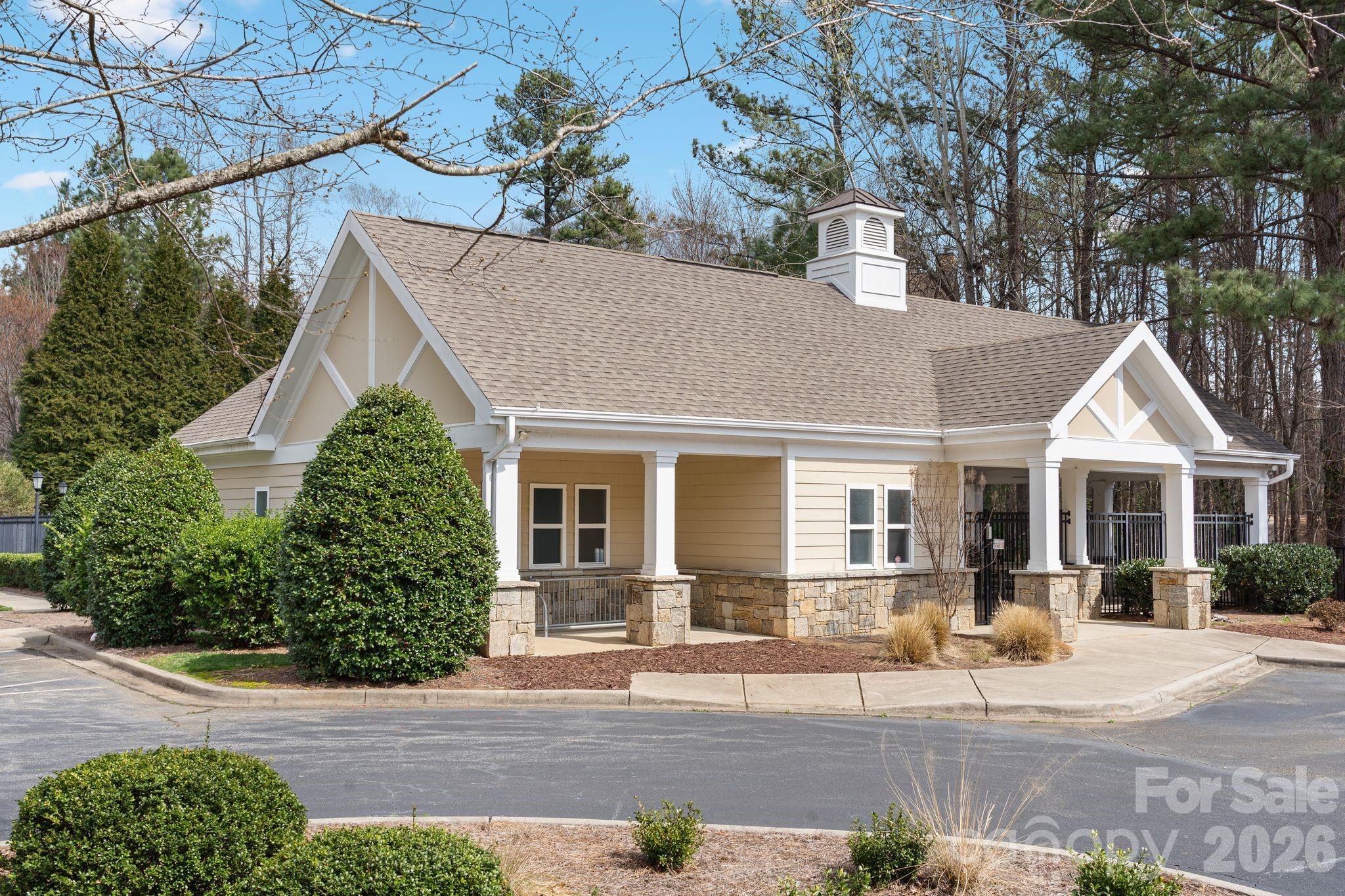 2404 Island Lake Drive Charlotte NC 28214