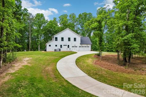 8049 Catawba Cove Drive Belmont NC 28012