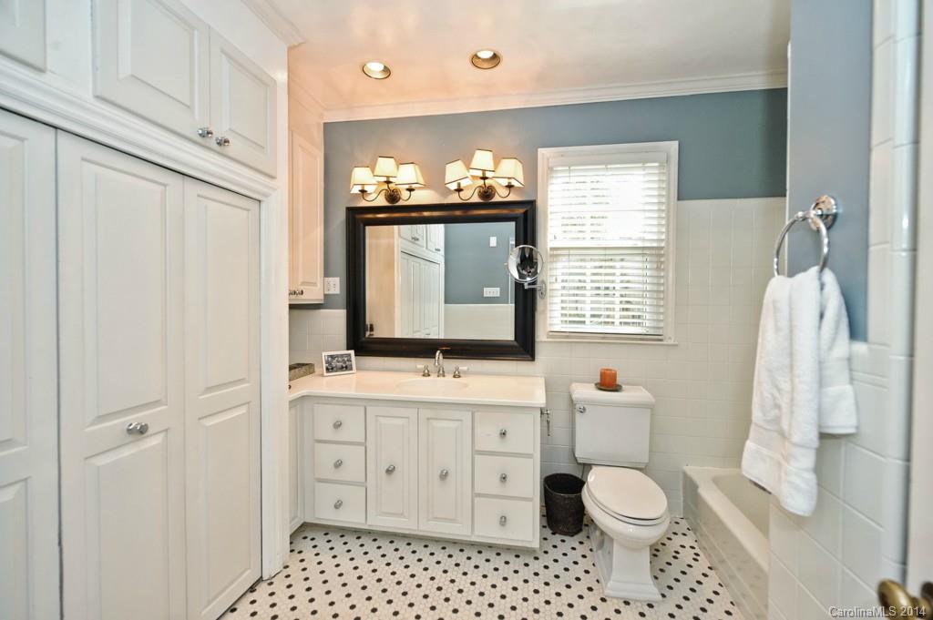 1509 Providence Drive Charlotte NC 28211