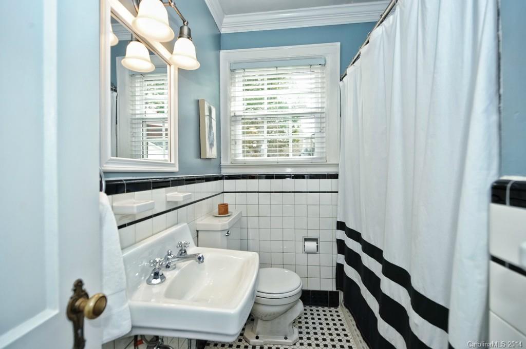 1509 Providence Drive Charlotte NC 28211