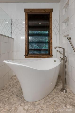 112 Louisa Street Black Mountain NC 28711