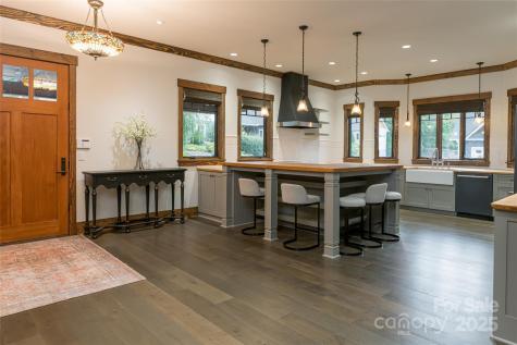 112 Louisa Street Black Mountain NC 28711