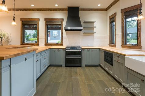 112 Louisa Street Black Mountain NC 28711