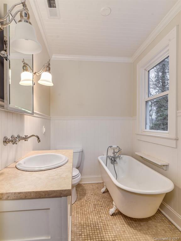 44 Fairmont Road Asheville NC 28804