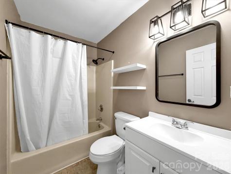 252 Oak Park Drive Clyde NC 28721