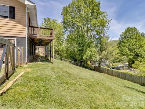 252 Oak Park Drive Clyde NC 28721