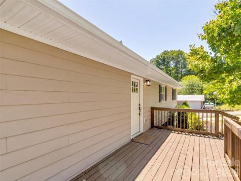 252 Oak Park Drive Clyde NC 28721